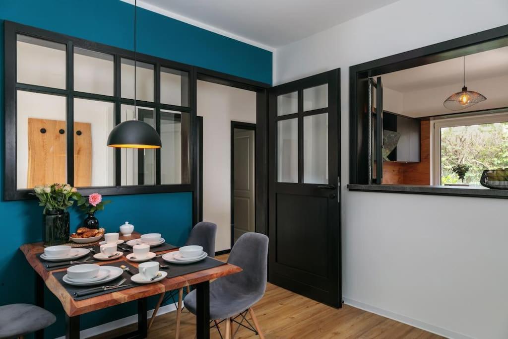 Charmantes Townhaus Mit Garten, W-Lan & Netflix Potsdam Dış mekan fotoğraf